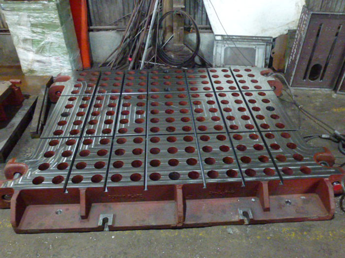 Riser plate with T-slots